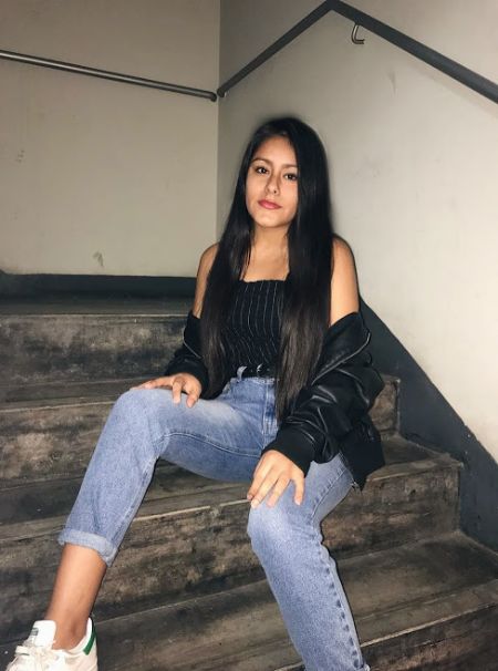 Nayeli, Femenino, 22 Años, Modelo, Actor, Cantante, Bailarín, Extra